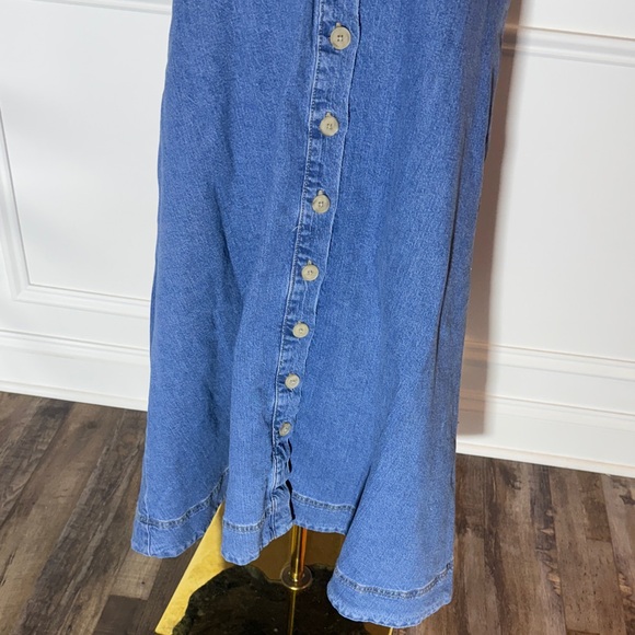 Universal Thread Denim A Line Button Down Dress - Picture 4 of 8